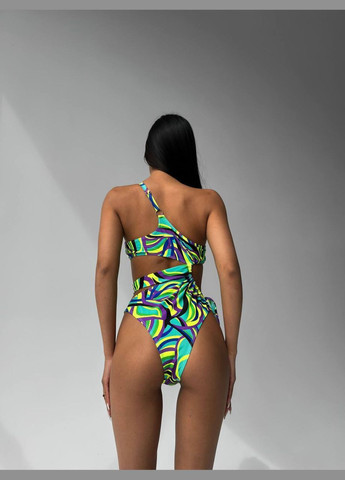 Комбинированный летний яркий купальник с вырезами слитный No Brand