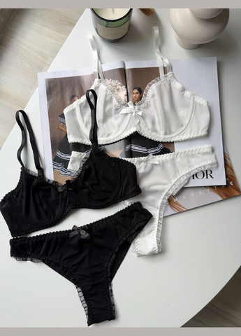 Білий демісезонний комплект жіночої білизни в сіточку бюстгальтер і трусики танга No Brand Комплект білизни