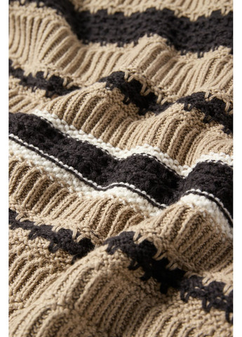 Бежевый демисезонный свитер из хлопка C&A