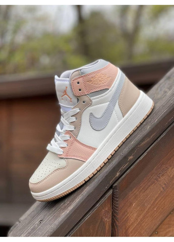 КРОСІВКИ ЖІНОЧІ NIKE AIR JORDAN 1 RETRO HIGH BEIGE GREY WHITE НАЙК АІР ДЖОРДАН No Brand сірі демісезони (369389610)