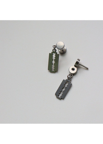 Серебристая серьга лезвие базовая альт стиль с причудливым лезвием двусторонняя серьга-гвоздик унисекс ретро харадзюку indiekid No Brand (364134947)