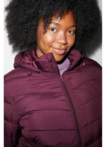 Бордова демісезонна стьобана куртка C&A