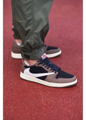 Комбіновані літні кросівки nike air jordan retro 1 low x travis scott найк аір джордан No Brand
