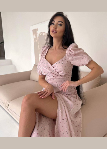 Пудровое повседневный женское платье с разрезом в цветочный принт а-силуэт Україна с цветочным принтом