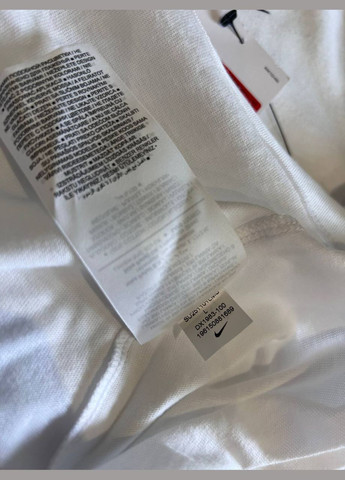 Біла футболка sportswear swoosh біла оригінал Nike