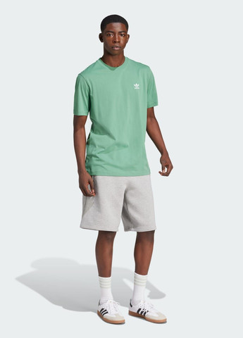 Зеленая футболка trefoil essentials adidas