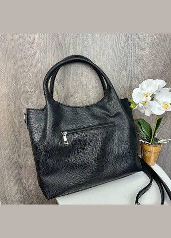 Класична жіноча сумка з екошкіри з плечовим ременем чорна (sku_1686) No Brand (330576529)