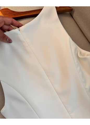 Молочное вечернее женское платье FINO Mode однотонное