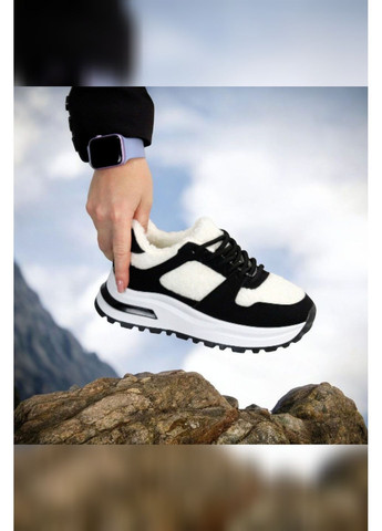 Жіночі зимові кросівки чорнобілі на хутрі теплі з екохутром Viki Кросівки білі зими (369719502)