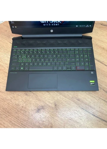 Игровой ноутбук Б-класс HP Pavilion 15-ec1010nr / 15.6" (1920x1080) IPS / AMD Ryzen 5 4600H (6 (12) ядер по 3.0 - 4.0 GHz) / 8 Hewlett Packard (398143991)