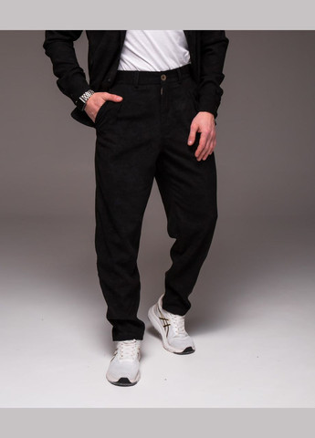 Черный демисезонный стильный вельветовый костюм классического кроя брючный Vakko