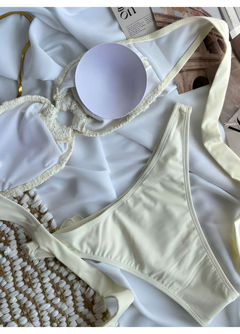 Белый летний женский летний белый молочный раздельный купальник. No Brand