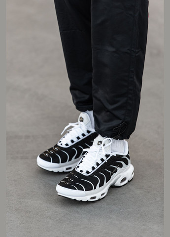 Кроссовки женские и мужские Nike Air Max TN Plus black white | Найк Аир Макс ТН Плюс черно-белые No Brand чёрно-белые демисезоны (315482997)