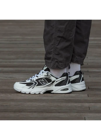 Чорно-білі кросівки демісезон New Balance 530 White Black v2 MR530SJ