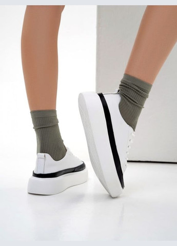 Білі білі кеди із чорною вставкою ISSA PLUS