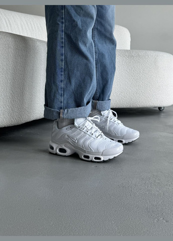 Білі Осінні кросівки чоловічі і жіночі nike air max tn plus white | найк аір макс тн плюс білі No Brand