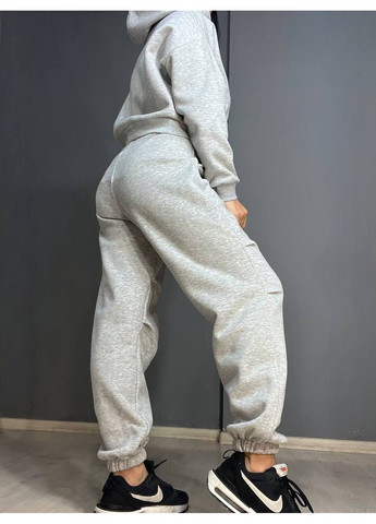 Костюм жіночий 478-480 коротке худі з капюшоном та брюки джоггери на резинці фліс сірий Quzen (313626284)