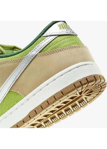 Зеленые демисезонные мужские кроссовки sb dunk low pro wc зеленый Nike