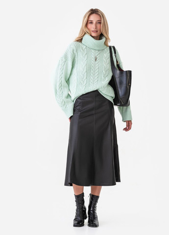 Мятный женский свитер крупной вязки «косами» и воротником-гольф. SVTR