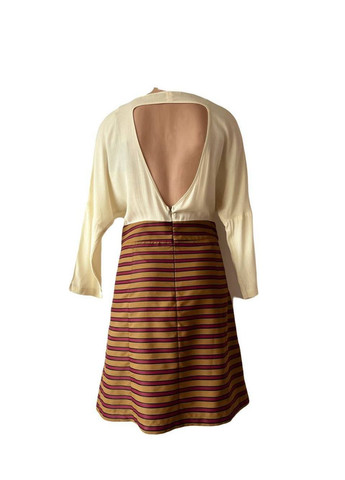 Білий повсякденний сукня біло-коричневий Silvian Heach