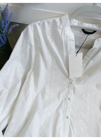 Белая блуза с прорезной вышивкой Zara