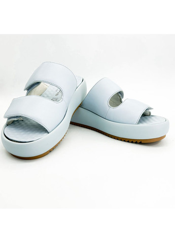 Светло-голубые шлепанцы (р) кожа 0-1-1-1-27235-20-880 Tamaris