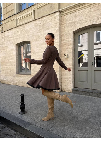 Коричнева вечірня жіноча сукня міні з мереживом та пишною спідницею кльош MonCher