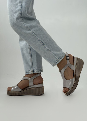 Босоніжки жіночі шкіряні на платформі Sherlock Soon (355067551)