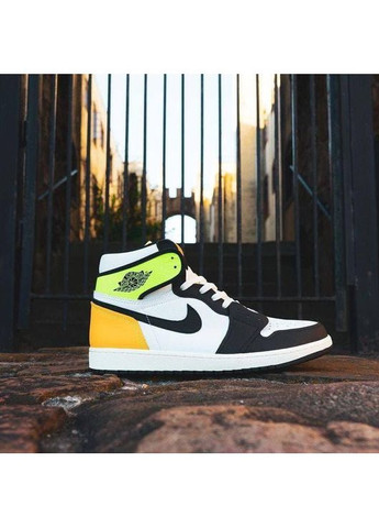КРОССОВКИ ЖЕНСКИЕ NIKE AIR JORDAN 1 HIGH OG VOLT GOLD НАЙК АИР ДЖОРДАН No Brand белые демисезоны (368862578)