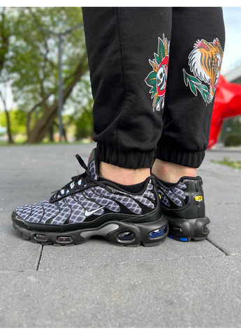 Черные демисезонные кроссовки мужские nike air max plus tn black blue white найк аир макс тн плюс No Brand