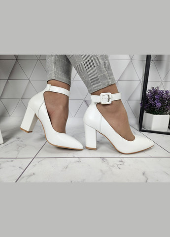 Туфли лодочки белые на широком каблуке с ремешком застежкой (24 см) sp-2967 No Brand