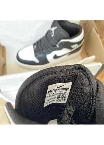 Білі кросівки чоловічі nike air jordan 1 retro black white grey найк аір джордан білі демісезон No Brand