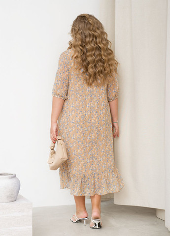 Бежевое повседневный, кэжуал шифоновое платье с подкладкой летнее с воланом колокол, а-силуэт No Brand с цветочным принтом