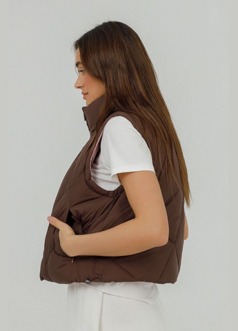 Коричневая зимняя жилетка женская двусторонняя Lora