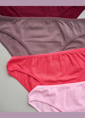 Набір жіночих базових трусиків тижневок - 7 шт Nicoletta (340277005)