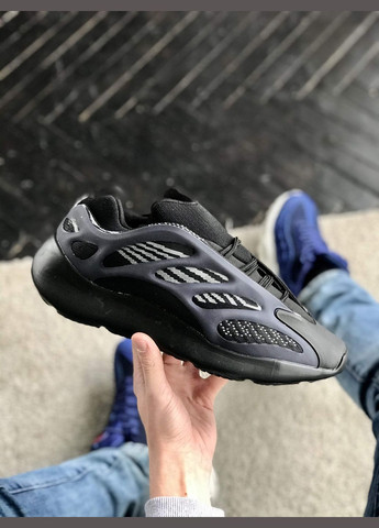Чорні Осінні кросівки чоловічі і жіночі adidas yeezy boost 700 v3 alvah black | адідас ізі буст 700 в3 чорні No Brand
