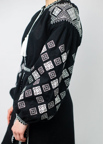 Чорна сукня-вишиванка жіноча з льону BeART візерунок орнамент вільна льон (322070061)