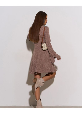 Коричневое повседневный, кэжуал ангоровое платье гольф с клиньями клеш ISSA PLUS однотонное