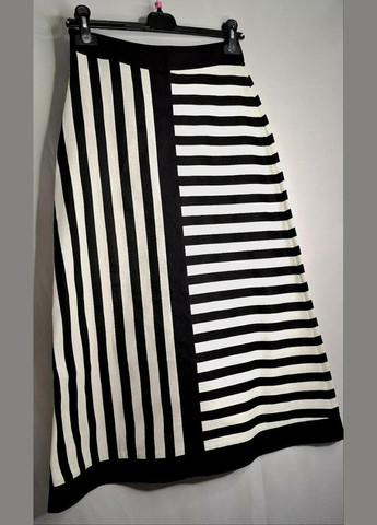 Спідниця жіноча лляна чорно-біла в смужку трапеція MKNK2052-1 Nora Kvittin (343051569)