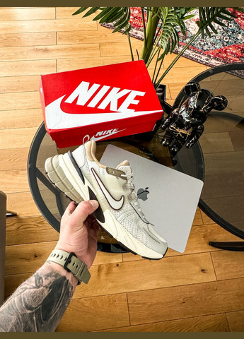 Бежевые демисезонные кроссовки мужские и женские nike runtekk orewood brown light bone | найк рунтекк оревуд бежевые No Brand