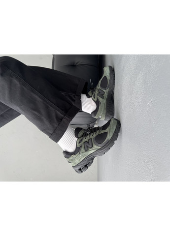 Зеленые демисезонные кроссовки мужские New Balance 2002R Green Black | Нью Беланс 2002R