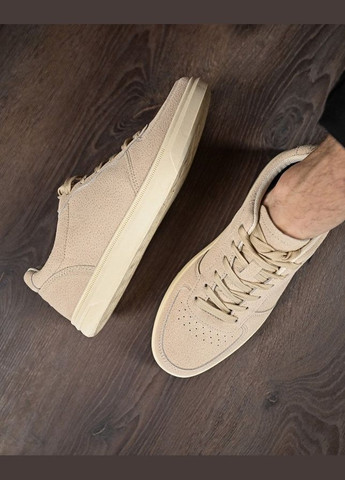 Бежевые демисезонные мужские демисезонные кроссовки бежевые замшевые No Brand