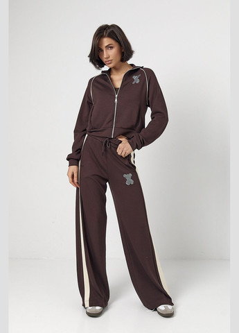 Стильный спортивный костюм с мишкой из термостразов No Brand (320326753)