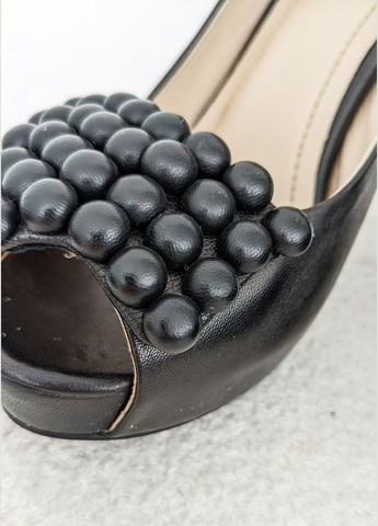 InFashion Вишукані елегантні шкіряні туфлі на підборах чорний з натуральна шкіра, україна — демісезон (322345144)