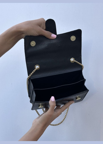 Женская черная классическая сумка через плечо кросс-боди на толстой золотой цепочке рептилия No Brand (299279290)