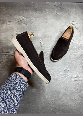 Коричневые туфли лоферы из натуральной замши, внутри кожа. No Brand