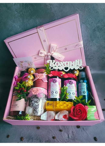 Подарунковий бокс на новий рік для дівчини дружини донечки новорічний подарунок для коханої для мами сестри Ferrero (373681551)