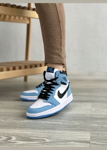 Блакитні всесезон кросівки чоловічі і жіночі nike jordan 1 retro university blue | найк джордан 1 ретро юніверсіті блакитні No Brand