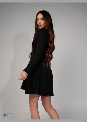 Чорна вечірня вечірня сукня з глибоким вирізом Liton однотонна