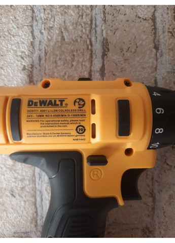 Шуруповерт акумуляторний 24V DCD771 з 2ма акумуляторами DeWALT (301941370)